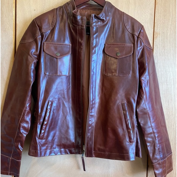 Leather biker jacket, women’s size 3X, dark wine color, flex side panels. - Picture 5 of 7